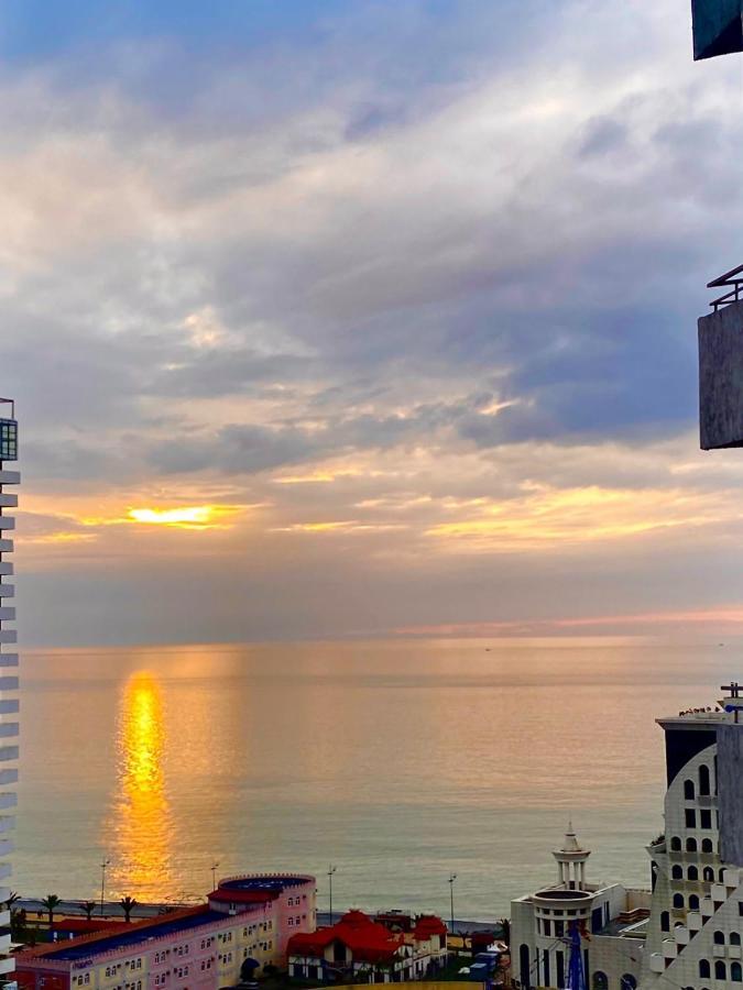Apartment Black Sea Side Batumi Ngoại thất bức ảnh