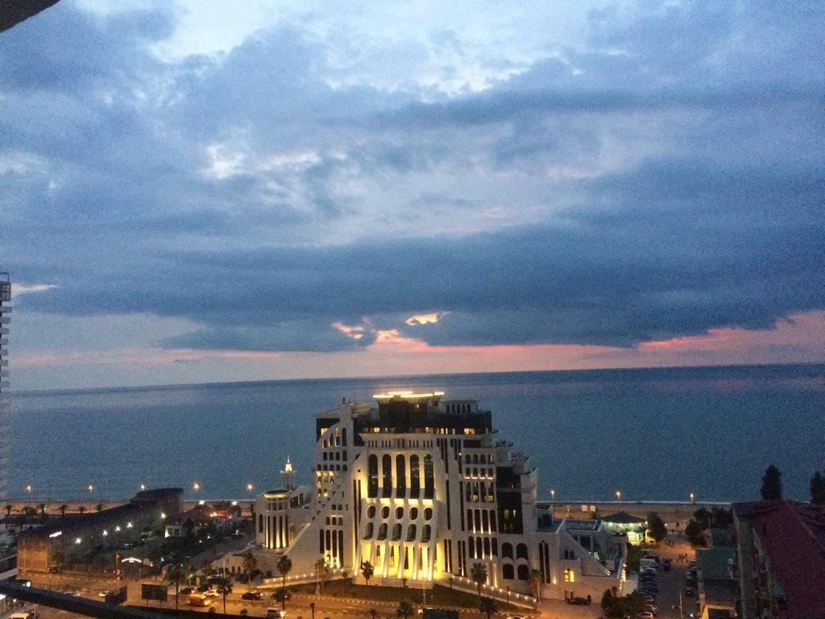 Apartment Black Sea Side Batumi Ngoại thất bức ảnh